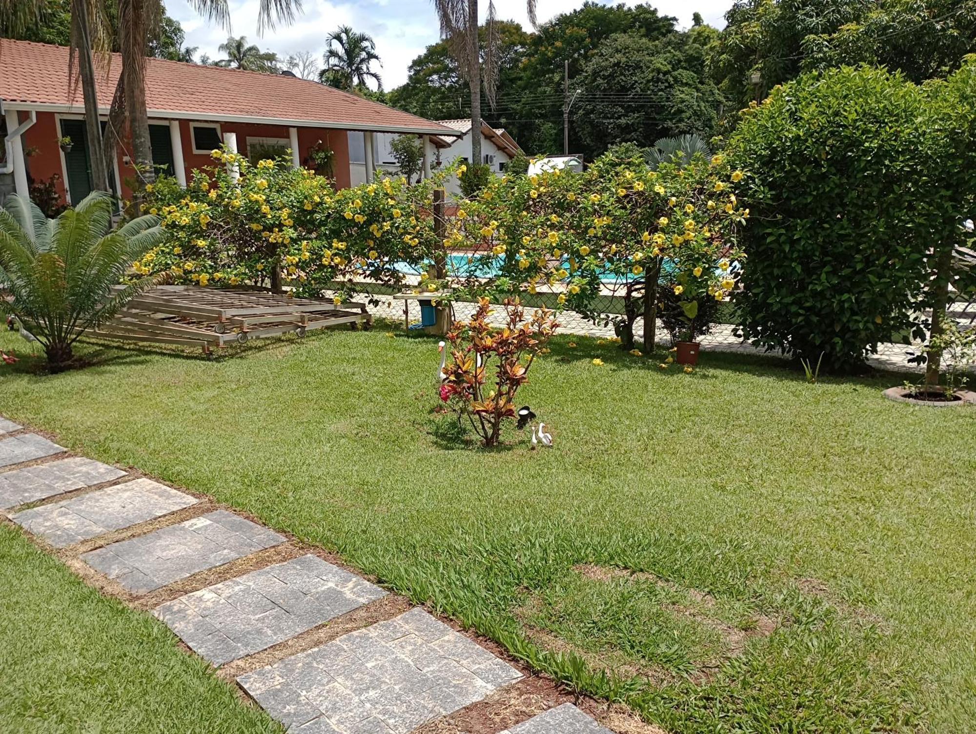 Pousada Chacara Vivalli Holambra Exterior foto